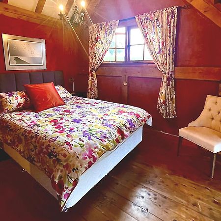 Streamside Country Manor Bed & Breakfast Walton Екстериор снимка