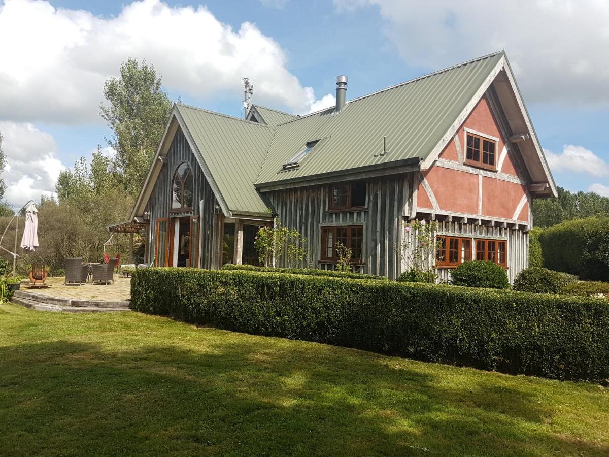 Streamside Country Manor Bed & Breakfast Walton Екстериор снимка