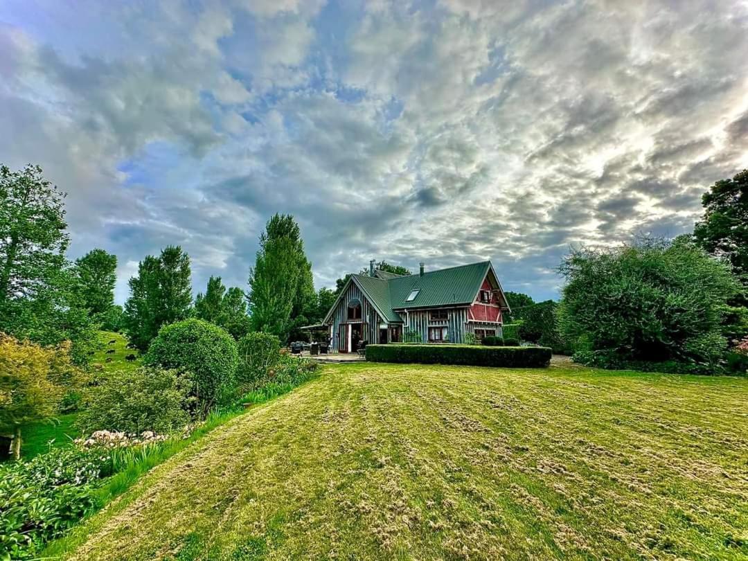 Streamside Country Manor Bed & Breakfast Walton Екстериор снимка
