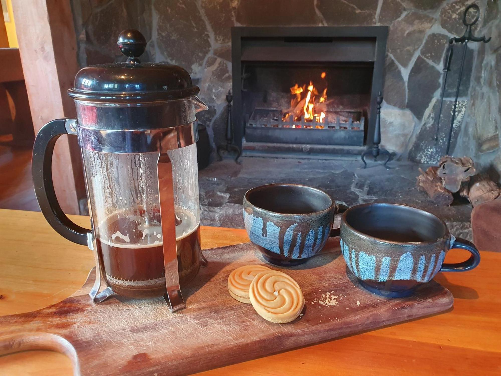 Streamside Country Manor Bed & Breakfast Walton Екстериор снимка