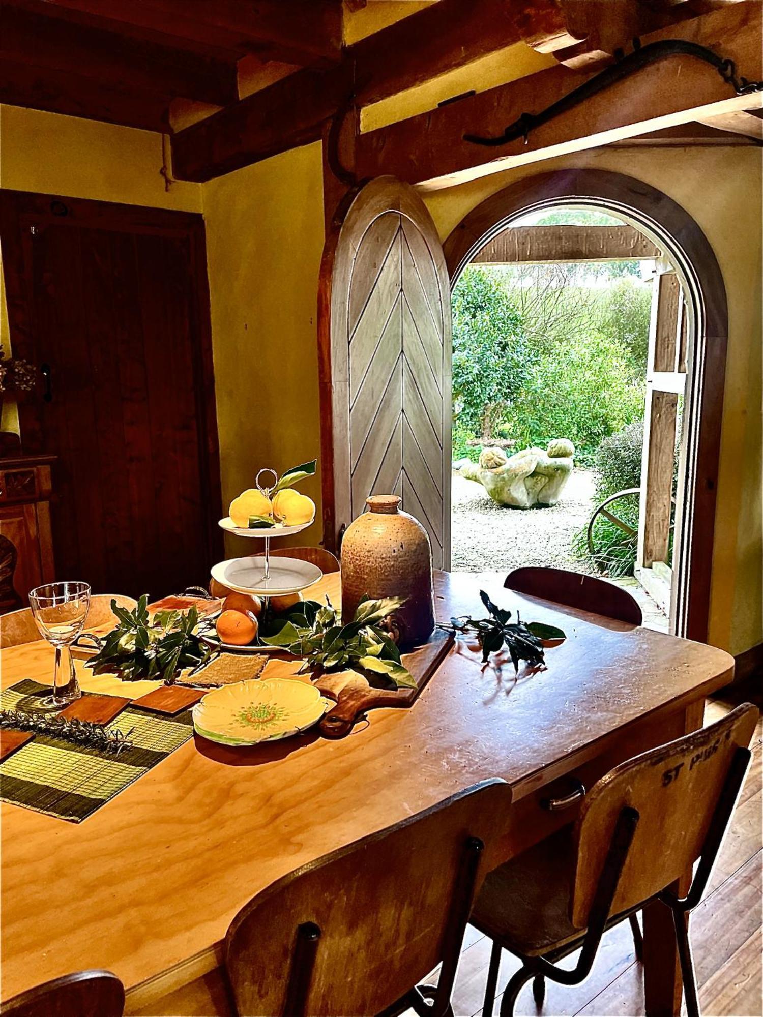 Streamside Country Manor Bed & Breakfast Walton Екстериор снимка
