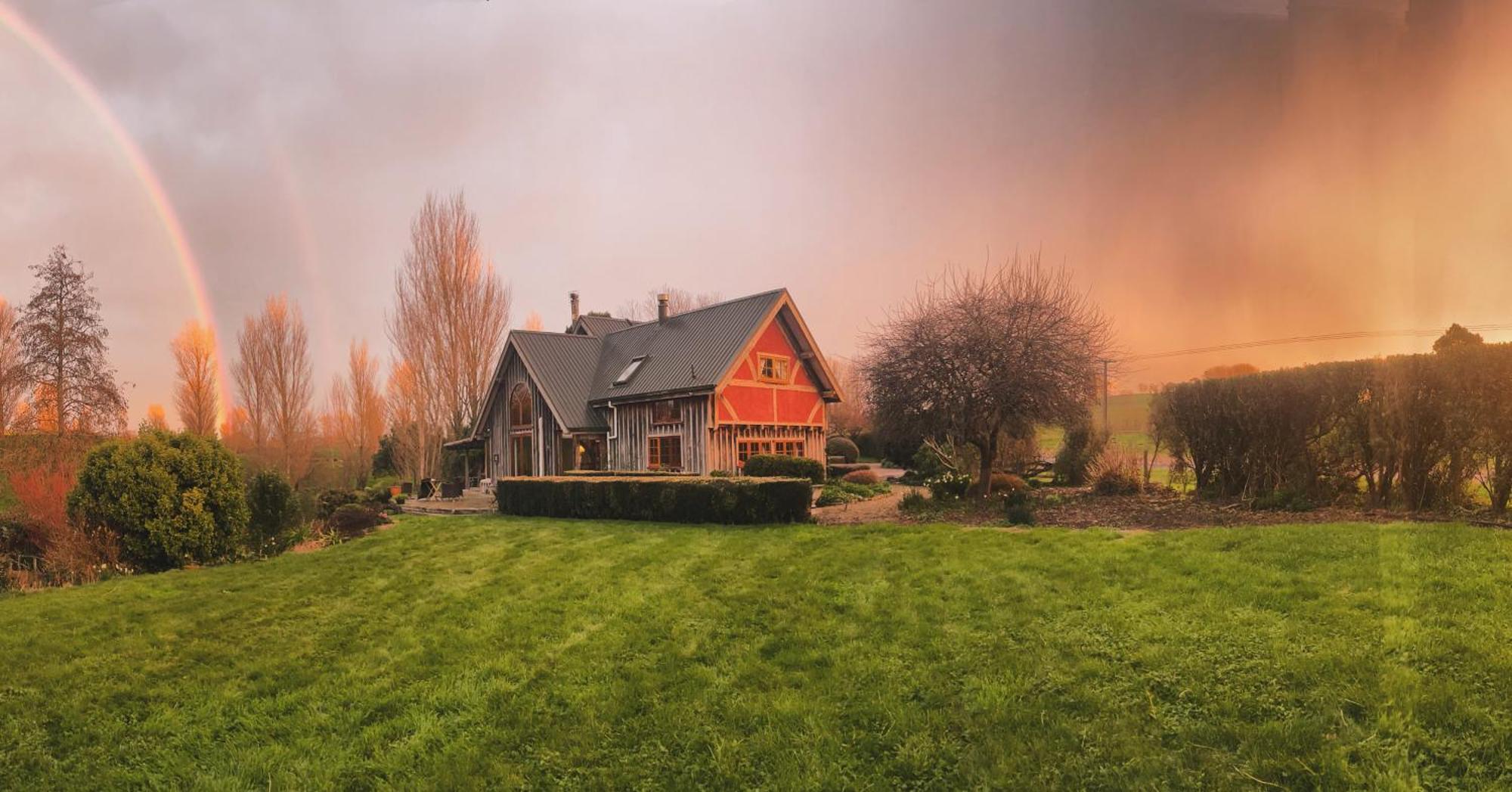 Streamside Country Manor Bed & Breakfast Walton Екстериор снимка